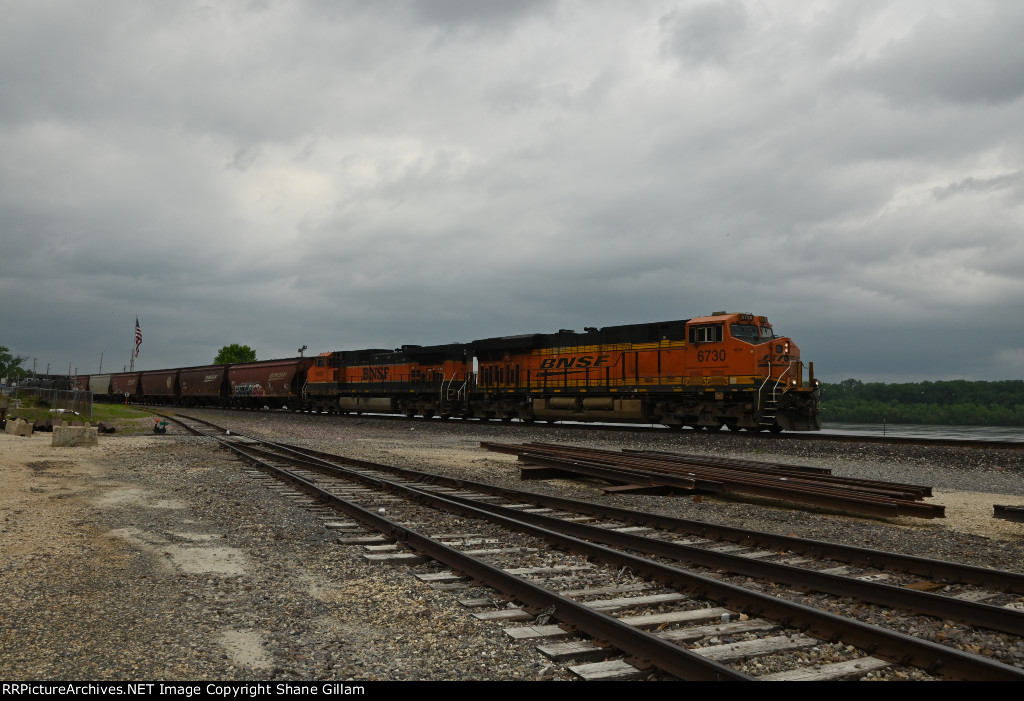 BNSF 6730